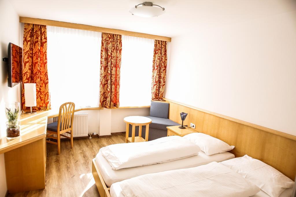Pension Cafe Maier Golling an der Salzach Cameră foto